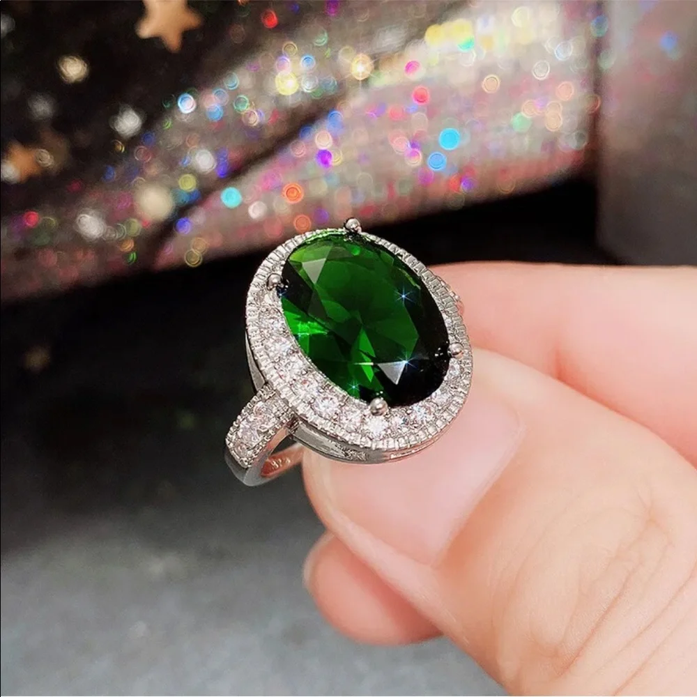 New Fashion 925 Silver Emerald Women Wedding Ring